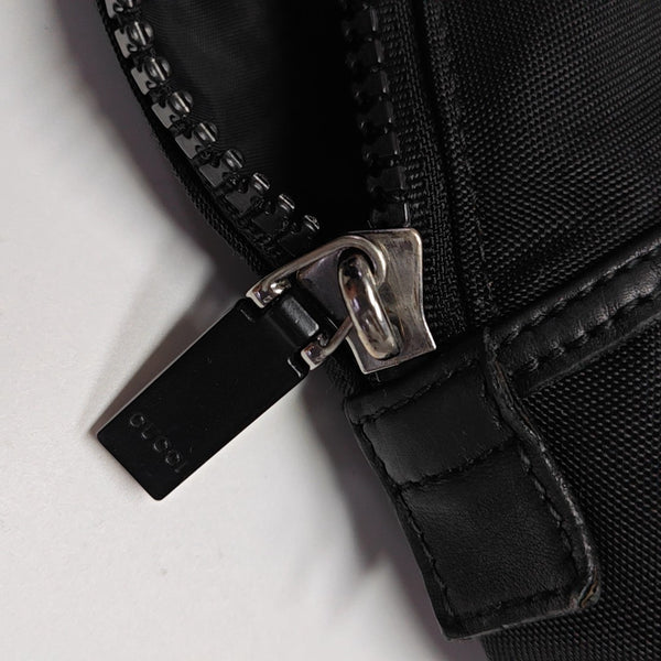 Signature Canvas Black
