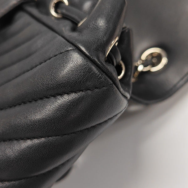 URBAN SPIRIT Small Chevron Calfskin Black