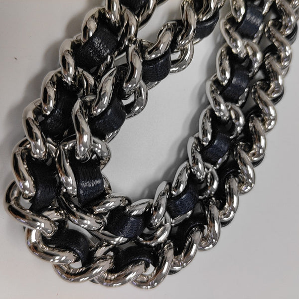 Around Chain Quilted Calfskin Blue