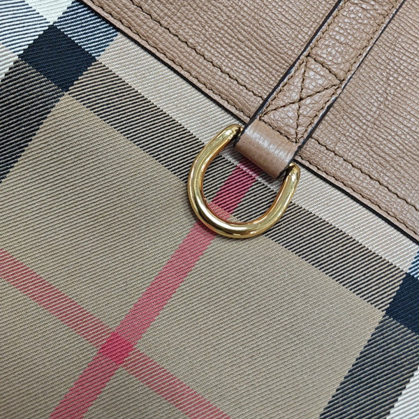 Canvas Brown