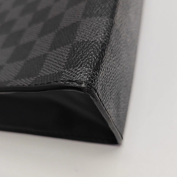 Pochette Voyag MM Damier Graphite Coated Canvas Gray