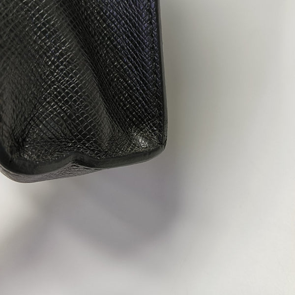 Pochette Voyag MM Calfskin Black