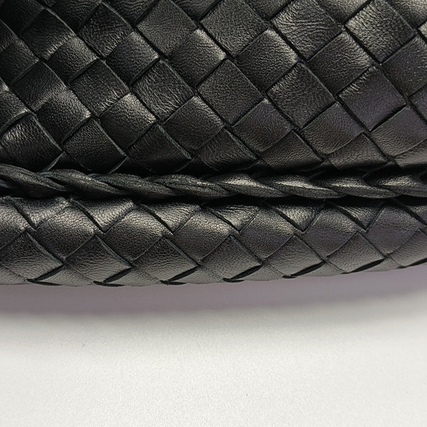 Veneta Calfskin Black