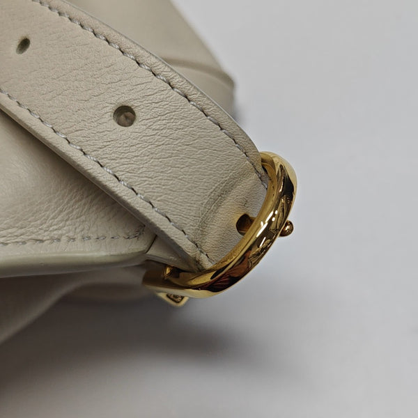 NEW HOBO Calfskin White