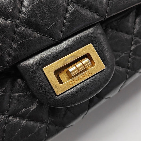 2.55 225 Quilted Calfskin Black
