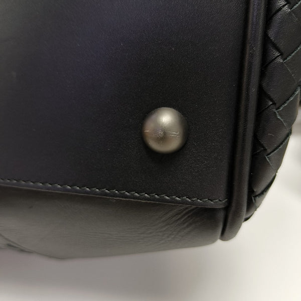 Calfskin Shoulder Bag Black