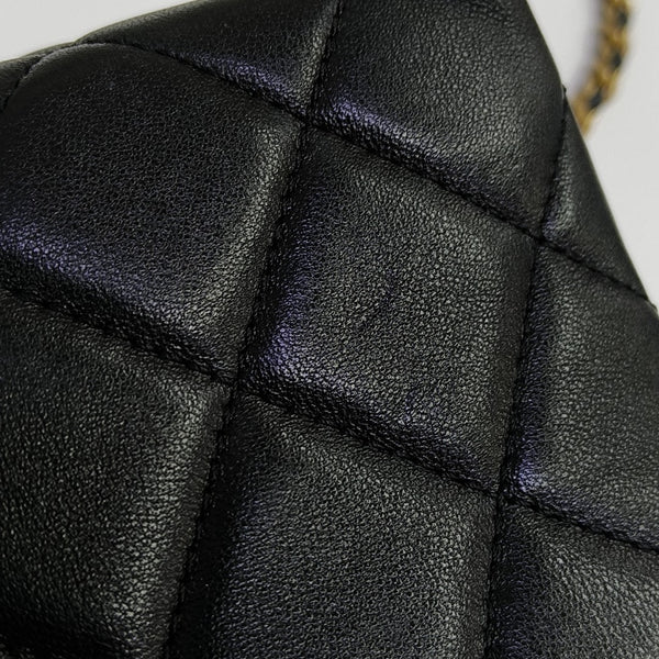 Quilted Lambskin Shoulder Bag Black