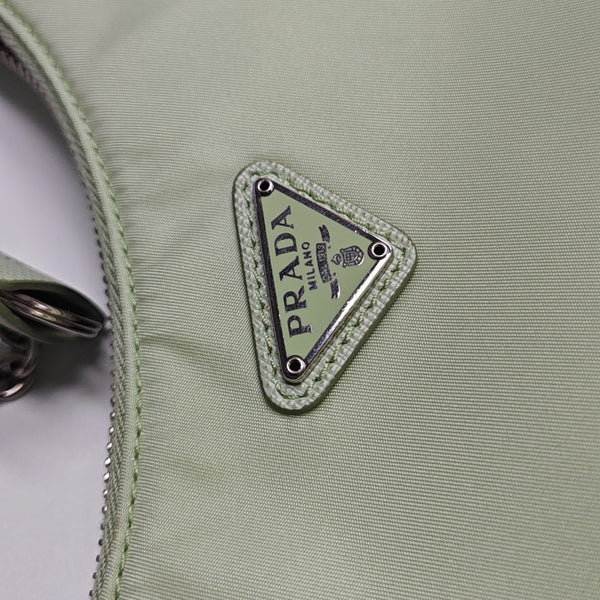 Authenticated pre-owned Re-Edition2005 Mini Nylon Green - Shoulder Bag at Looply