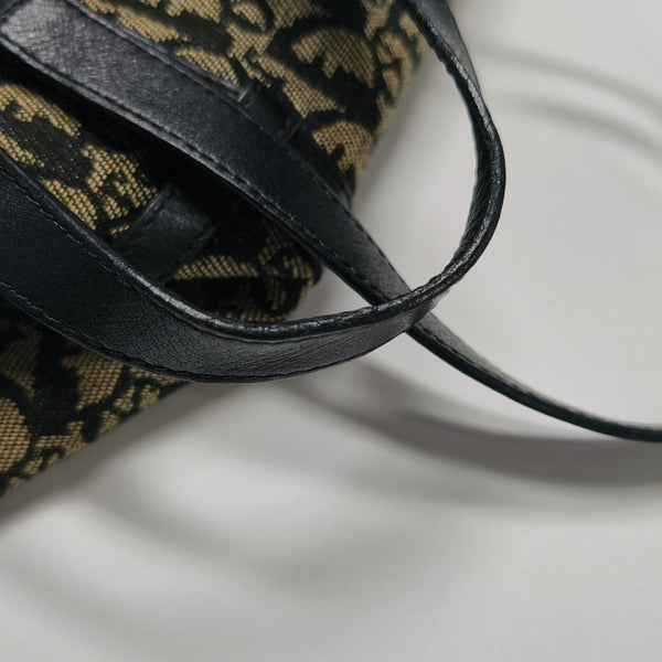 Oblique Canvas Top Handle Bag Gray