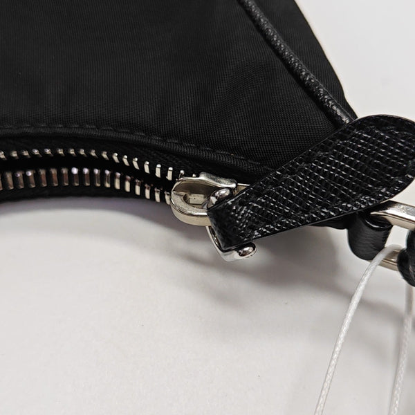Re-Edition2005 Mini Nylon Black