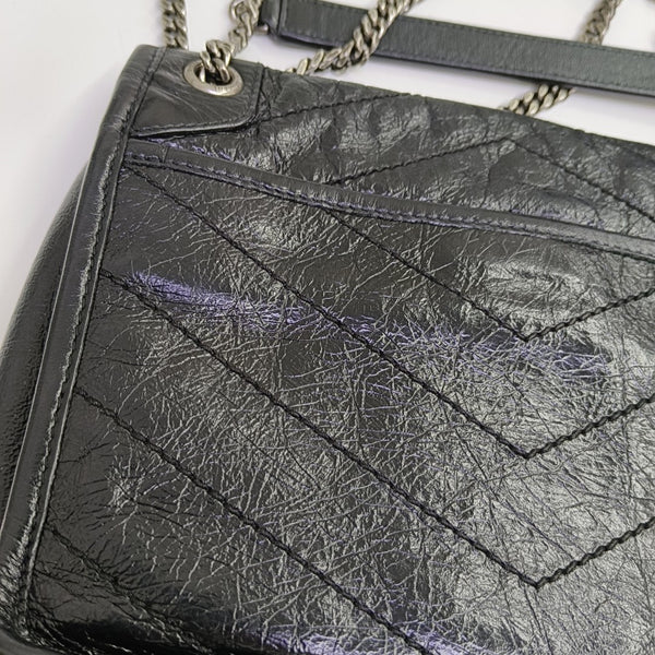 NIKI Small Chevron Calfskin Black