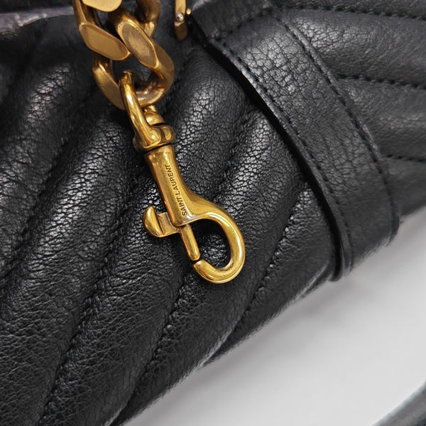 COLLEGE Medium Chevron Lambskin Black