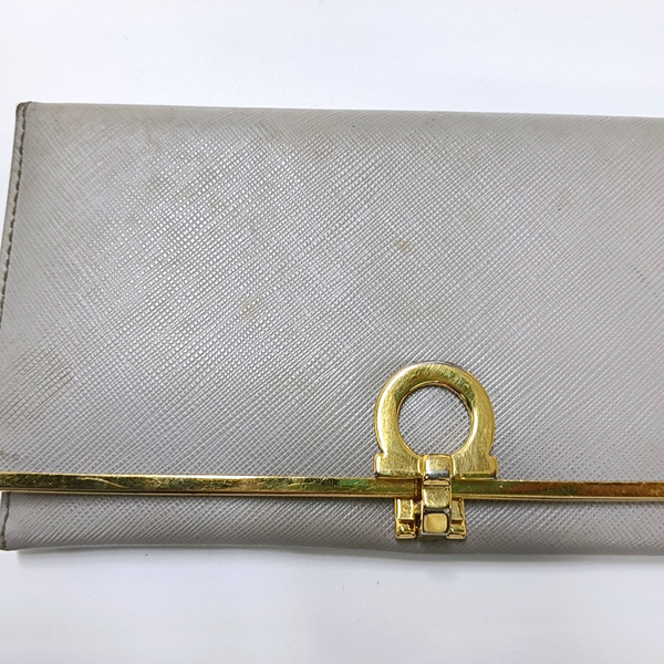 Authenticated pre-owned Gancini Calfskin Blue Wallet - Wallet at Looply