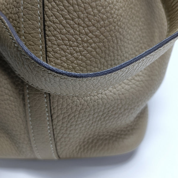 Authenticated pre-owned Picotin Lock 18 Clemence Beige - Bucket Bag at Looply