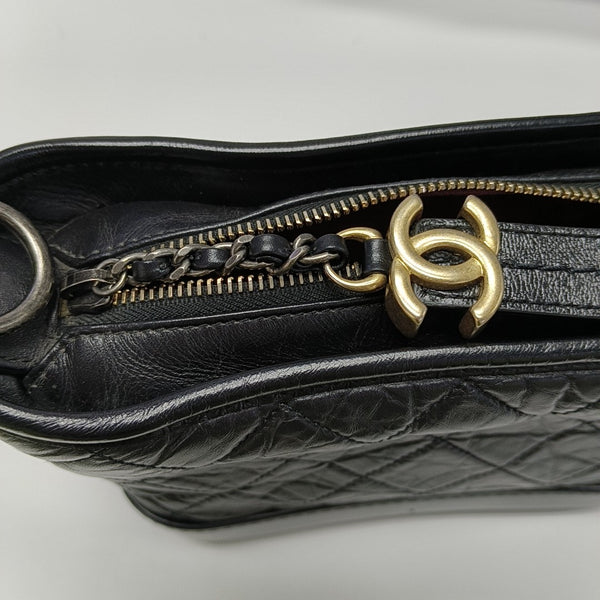 GABRIELLE Small Quilted Calfskin Black