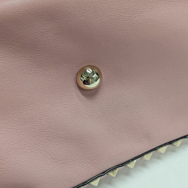Rockstud Medium Leather Pink