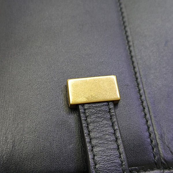 MANHATTAN Medium Calfskin Black