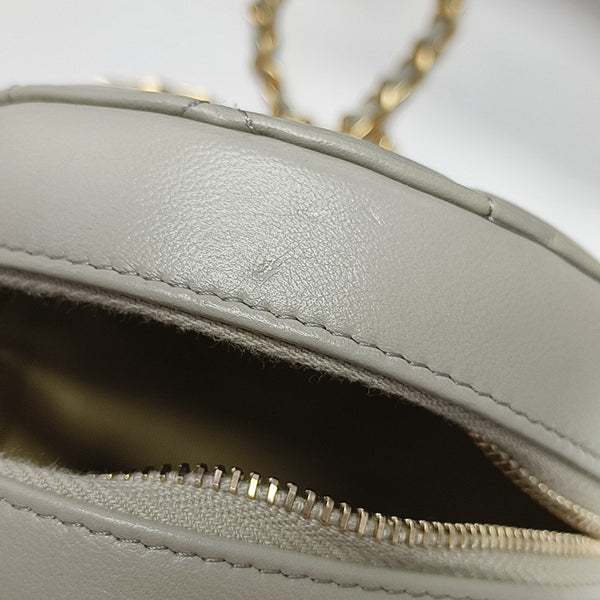 ROUND Quilted Lambskin Gray