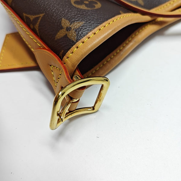 CARRYALL PM Monogram Coated Canvas Brown