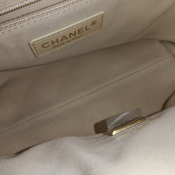 Quilted Calfskin White