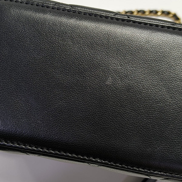 VANITY CASE Small Quilted Lambskin Black