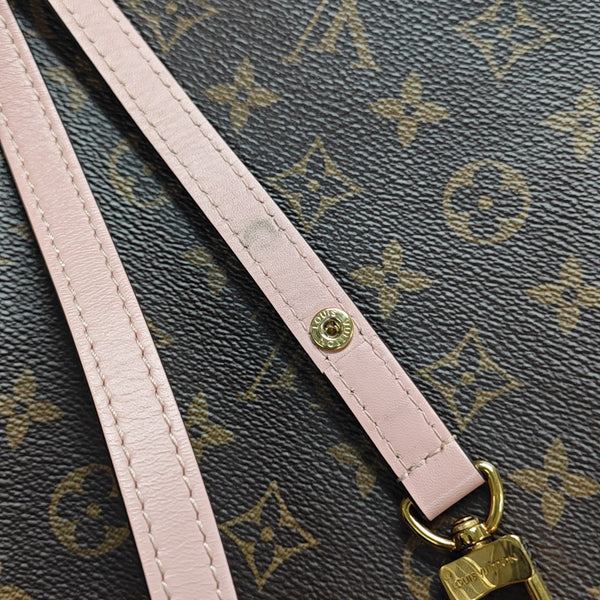 NÉONOÉ MM Monogram Coated Canvas Brown