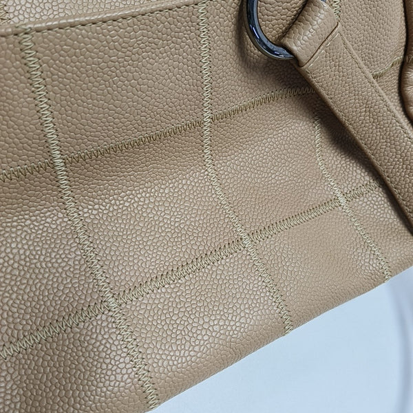 SQUARE STITCH Quilted Grained Calfskin Beige