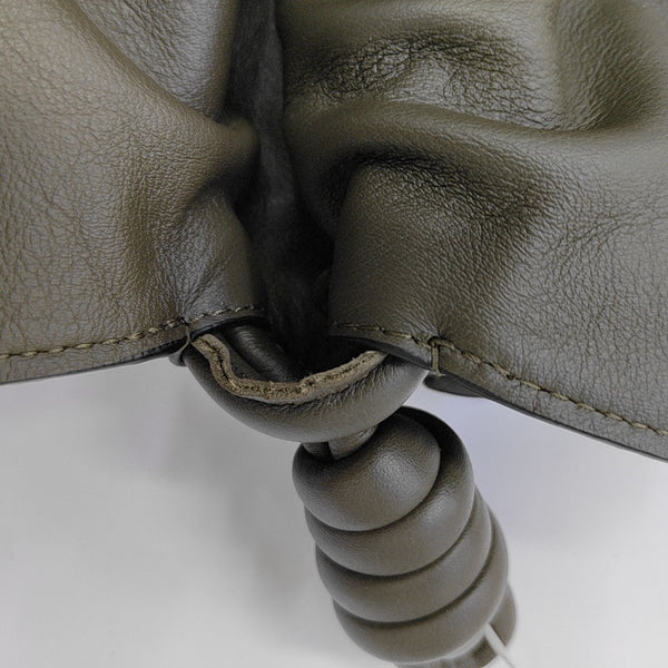 Flamenco Medium Calfskin Green