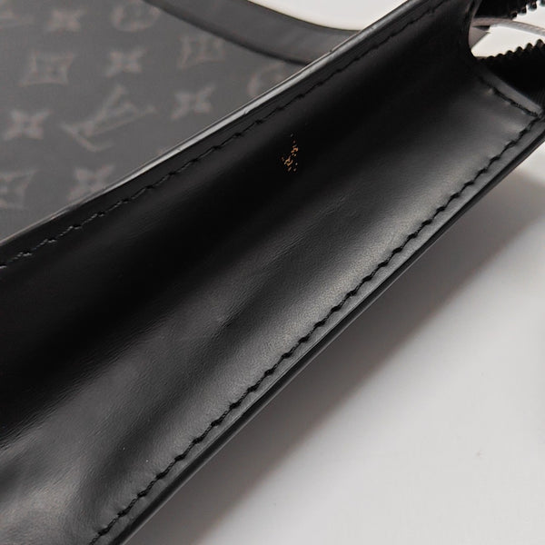 Pochette Voyag MM Monogram Coated Canvas Black