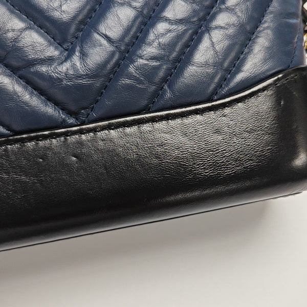GABRIELLE Small Chevron Calfskin Blue