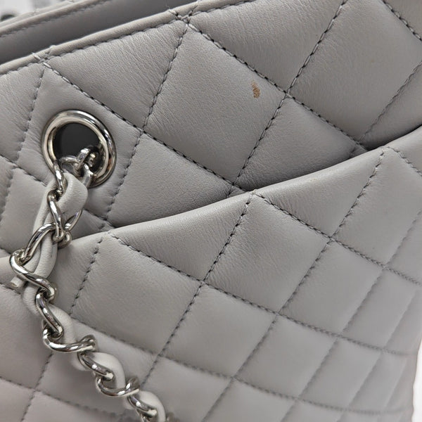 CLASSIC CC SHOPPING TOTE Large Quilted Calfskin Gray