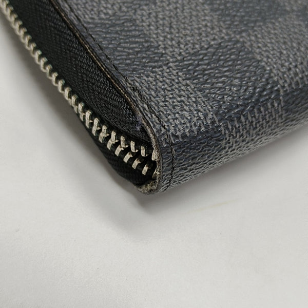 ZIPPY Damier Graphite Coated Canvas Gray Wallet