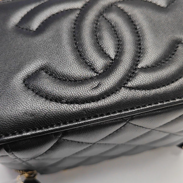 Quilted Lambskin Shoulder Bag Black
