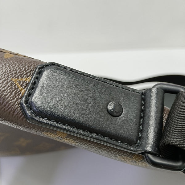 MAGNETIC Monogram Coated Canvas Brown