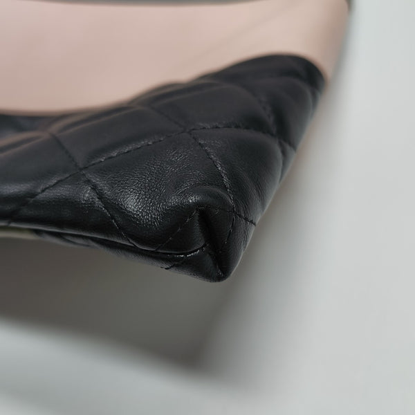 Quilted Lambskin Clutch Multicolor