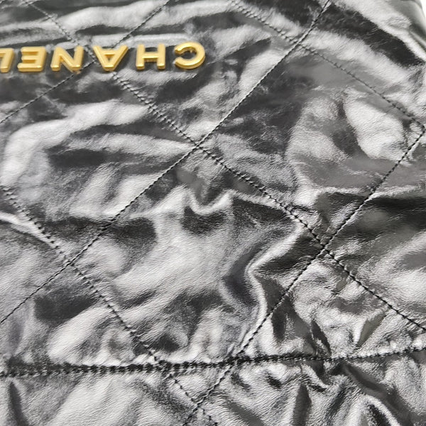 CHANEL 22 Small Quilted Calfskin Black