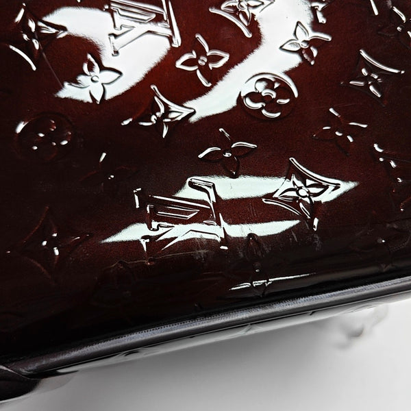 Authenticated pre-owned PEGASE 45 Patent Leather Burgundy - Luggage at Looply