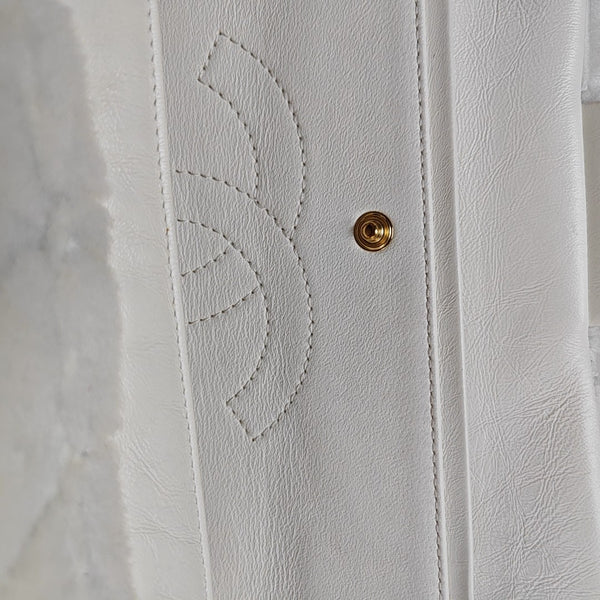2.55 225 (small) Quilted Sheepskin White