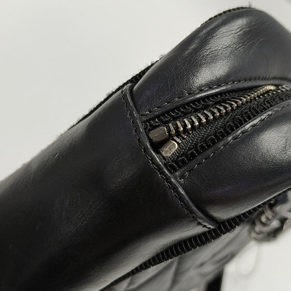 CAMERA CASE Medium Quilted Calfskin Black