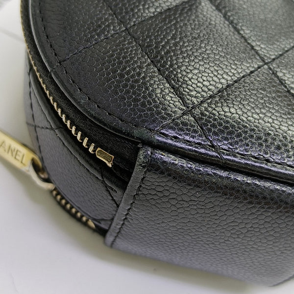 ROUND Quilted Grained Calfskin Black
