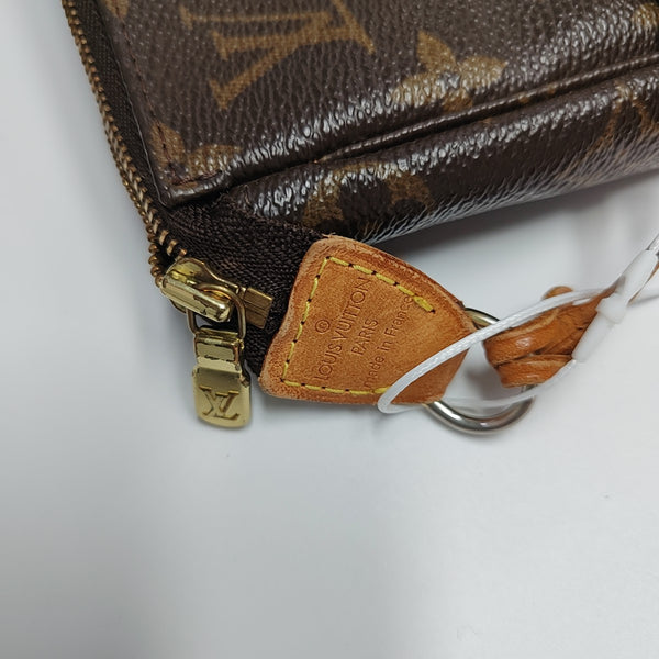 ACCESSOIRES Monogram Coated Canvas Brown