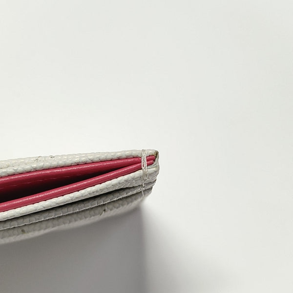 CHANEL 19 Small Quilted Grained Calfskin White Card Holder