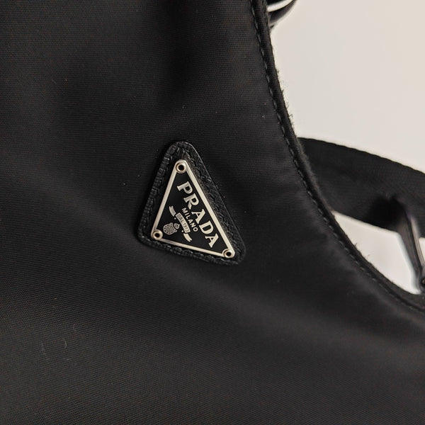 Authenticated pre-owned Re-Edition2005 Mini Nylon Black - Tote Bag at Looply
