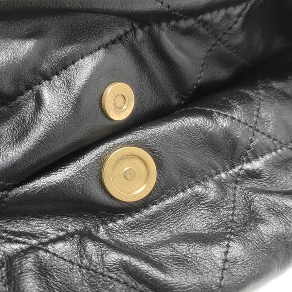 CHANEL 22 Small Quilted Calfskin Black