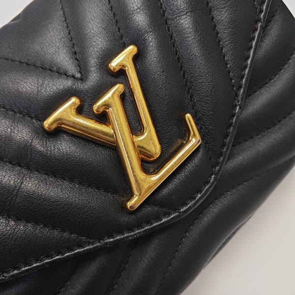 NEW WAVE PM Quilted Calfskin Black