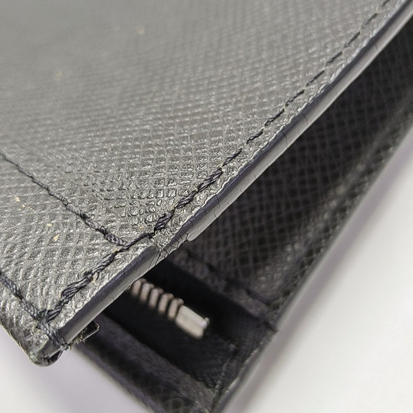 Pochette Voyag MM Calfskin Black