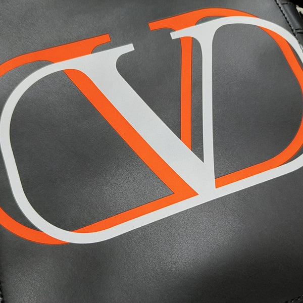 Vlogo Signatur Calfskin Black
