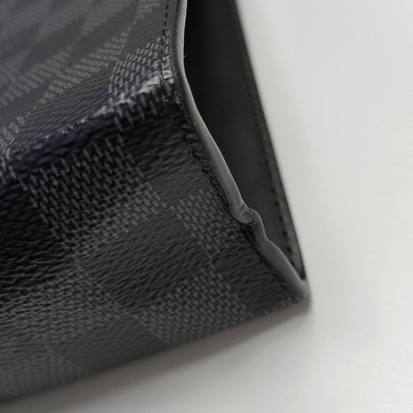 Pochette Voyag MM Damier Graphite Coated Canvas Gray