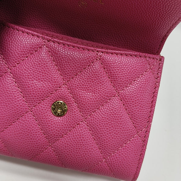 Authenticated pre-owned CLASSIC FLAP Quilted Grained Calfskin Pink Card Holder - Wallet at Looply