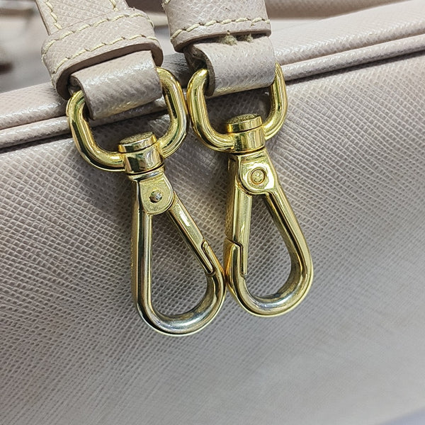 Galleria Medium Saffiano Calfskin Beige